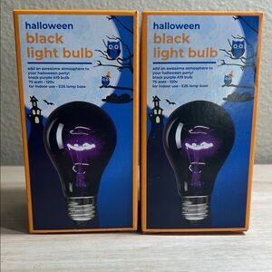Halloween Party Black Light Bulb - Vibrant Purple Glow